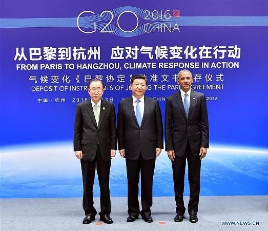 Chinese President Xi Jinping (C), U.S. President Barack Obama (R) and Secretary-General of the United Nations Ban Ki-moon attend the deposit of instruments of joining the Paris Agreement in Hangzhou, capital city of east China`s Zhejiang Province, Sept. 3, 2016.